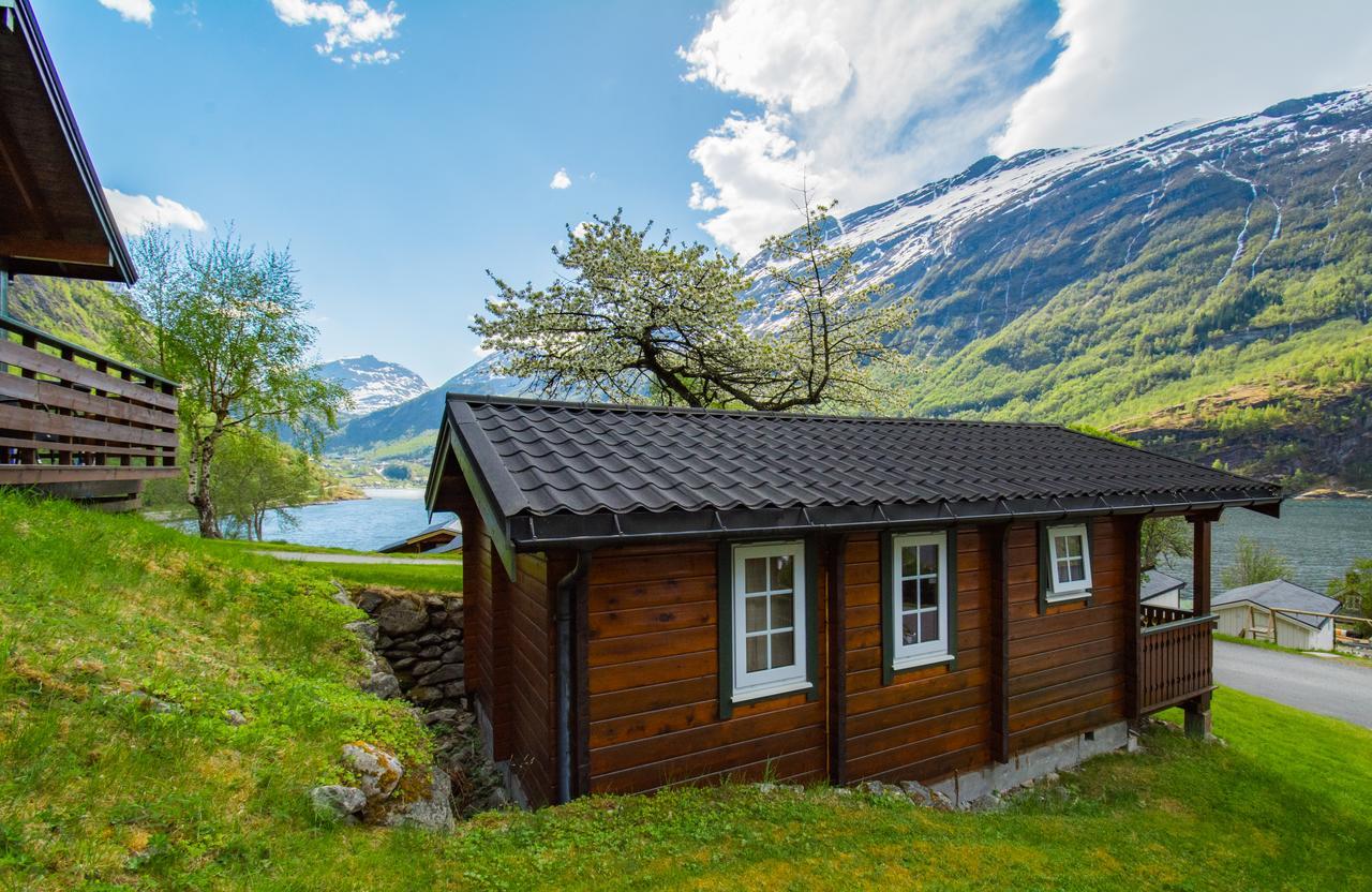 Grande Hytteutleige Og Camping Geiranger Exterior photo